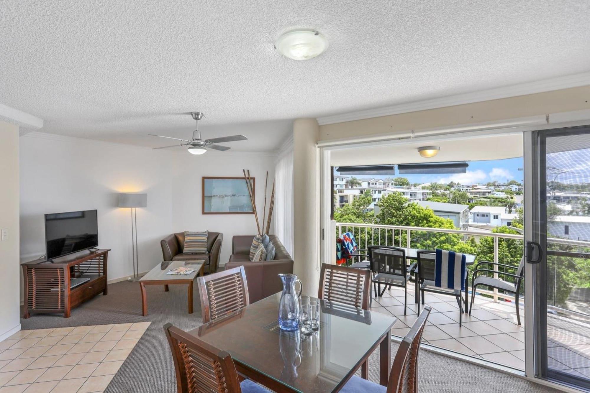 Aparthotel Ocean Vista On Alex Alexandra Headland Esterno foto