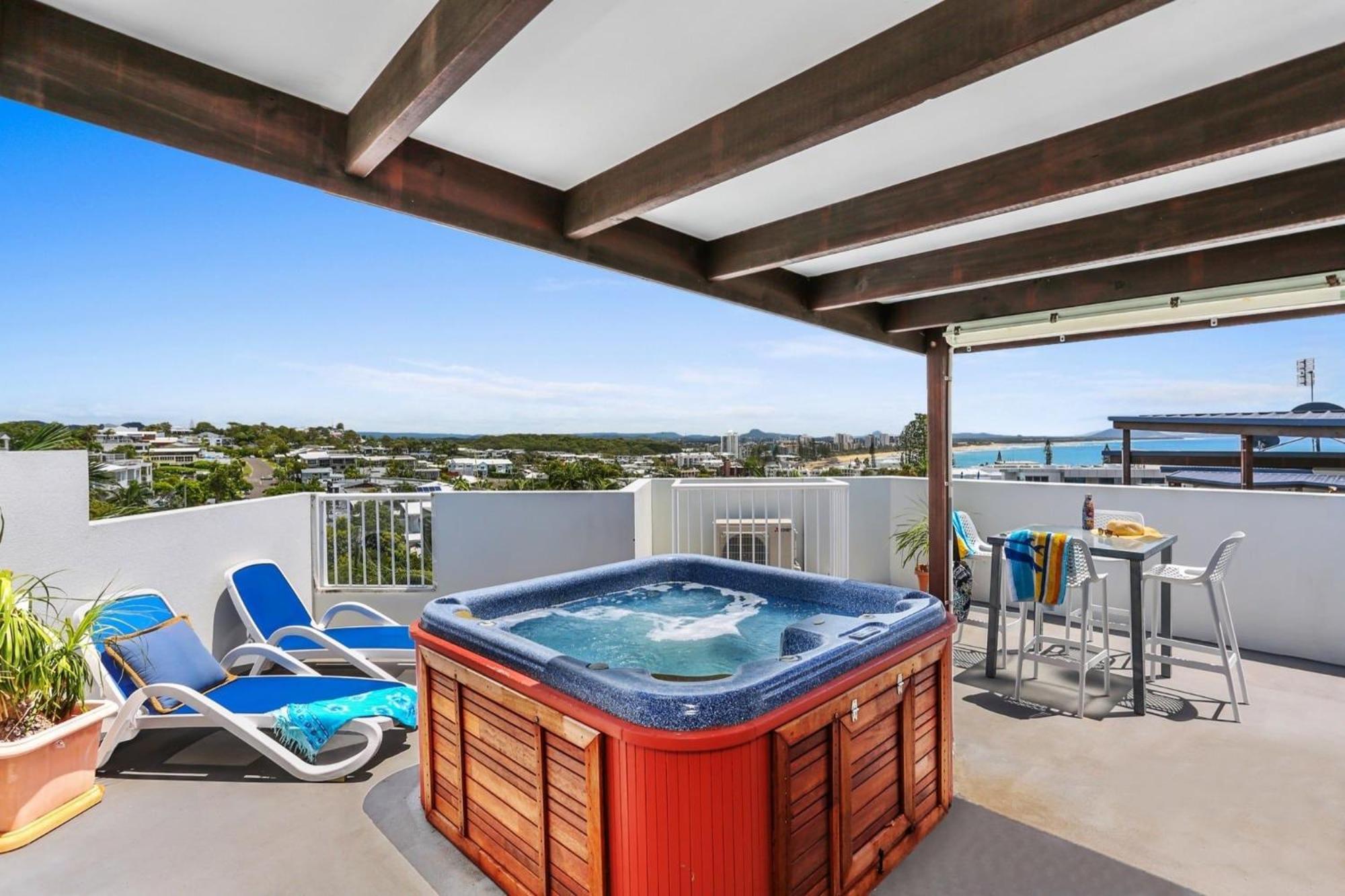 Aparthotel Ocean Vista On Alex Alexandra Headland Esterno foto