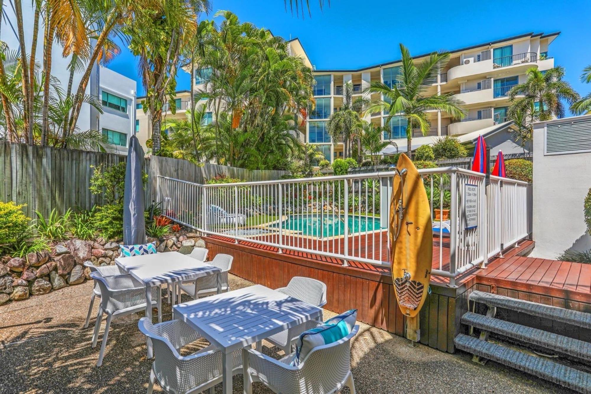 Aparthotel Ocean Vista On Alex Alexandra Headland Esterno foto