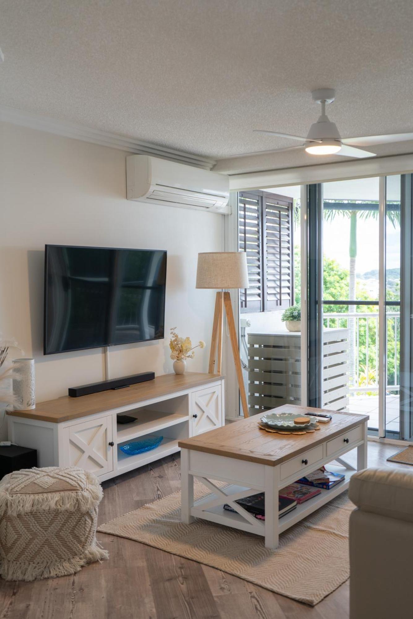 Aparthotel Ocean Vista On Alex Alexandra Headland Esterno foto