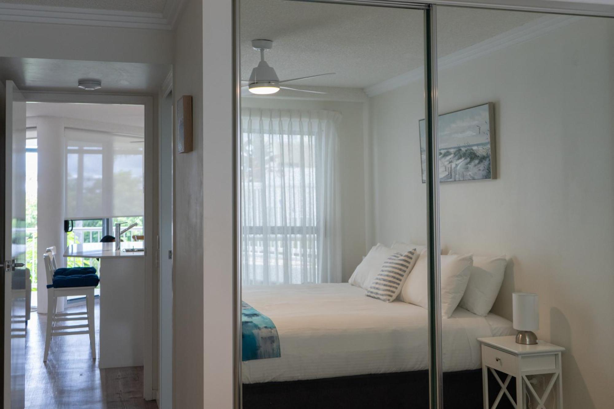Aparthotel Ocean Vista On Alex Alexandra Headland Esterno foto