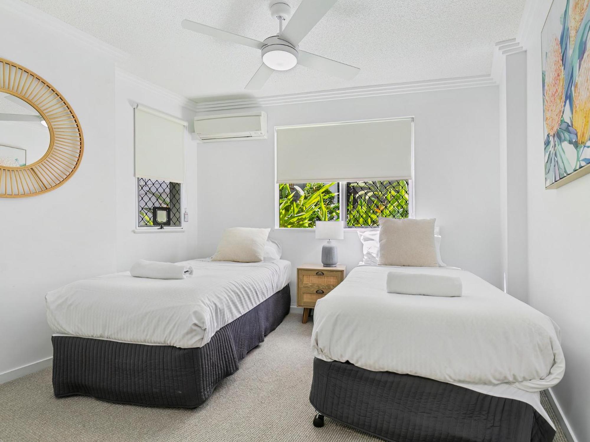 Aparthotel Ocean Vista On Alex Alexandra Headland Esterno foto