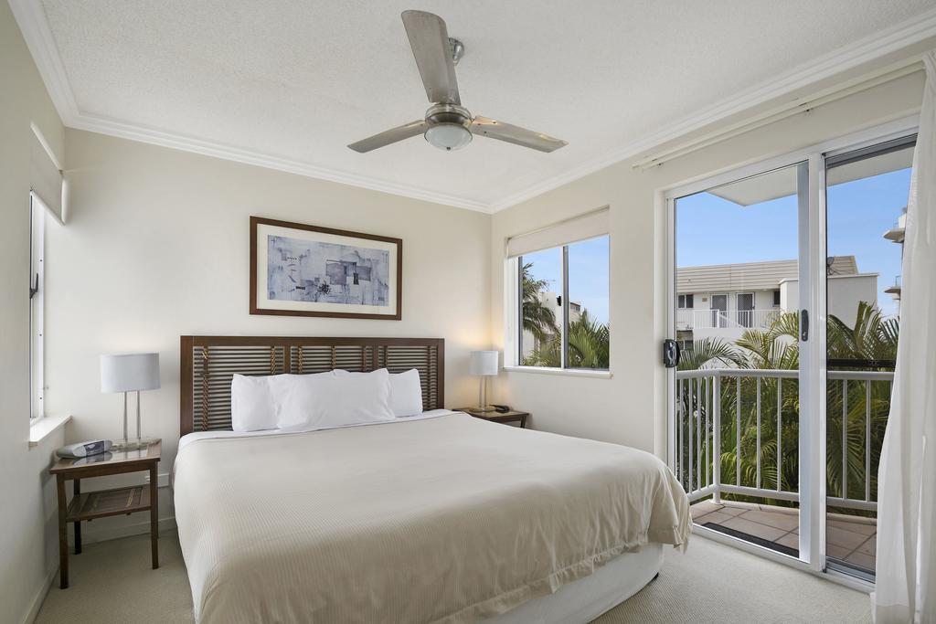 Aparthotel Ocean Vista On Alex Alexandra Headland Esterno foto