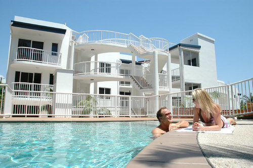 Aparthotel Ocean Vista On Alex Alexandra Headland Esterno foto