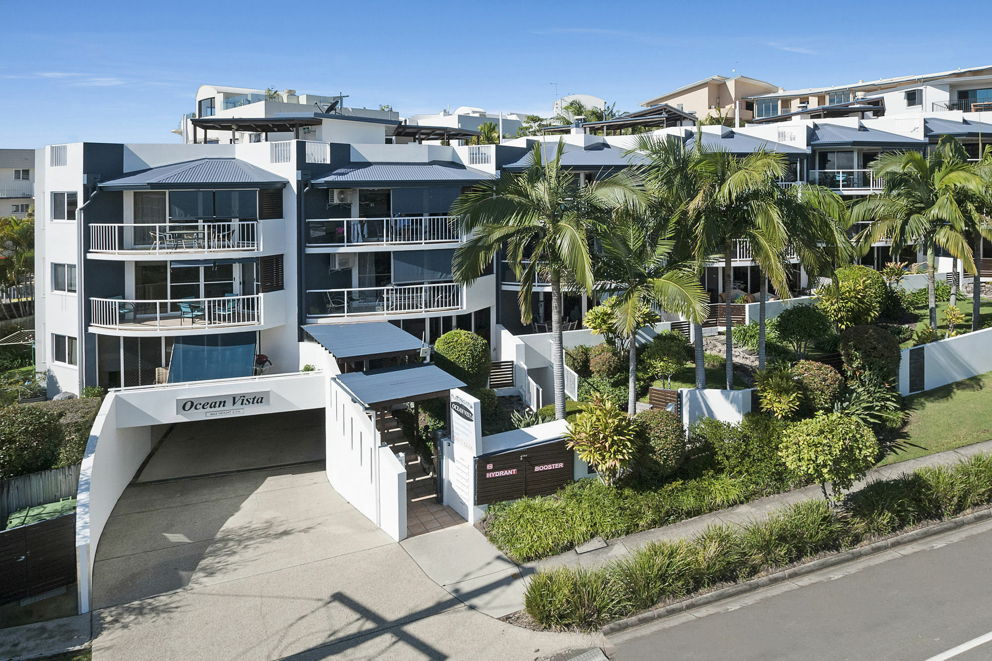 Aparthotel Ocean Vista On Alex Alexandra Headland Esterno foto